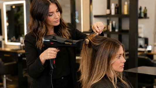 Why Professionals Choose the GRT.PRO 8800 Hair Dryer